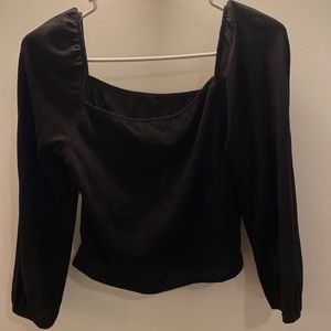 Long-sleeved top